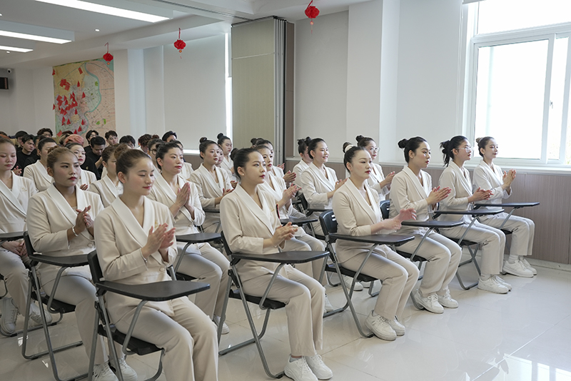 考美容師證多少錢？全面解析考取費用